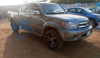 RUGGED TOYOTA TUNDRA DOUBLE CABIN 4WD full