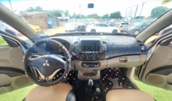 2013 HIGH JACK 4BY4 DOUBLE CABIN MITSUBISHI L200 full